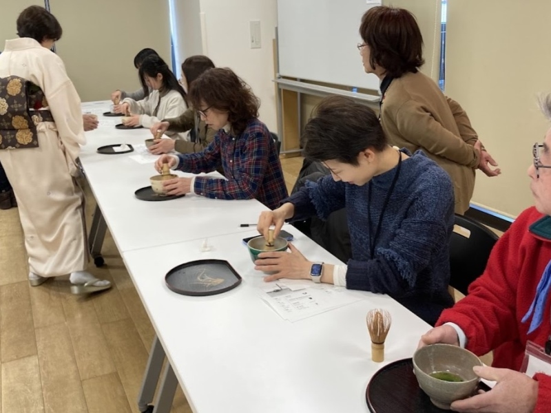 実際にお茶を点ててみました