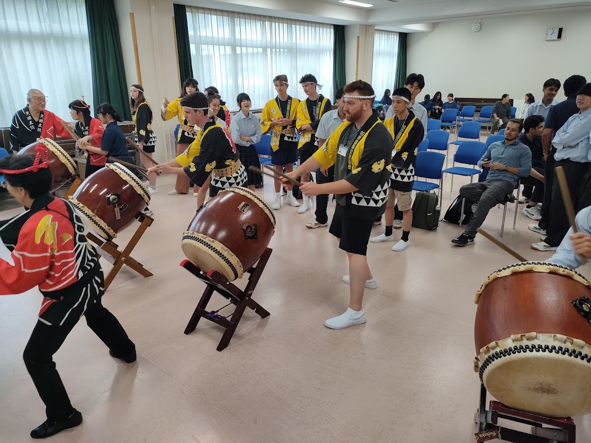 市立柏高校訪問 太鼓体験