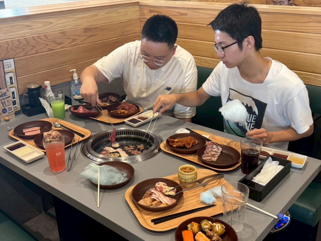 すたみな太郎・昼食